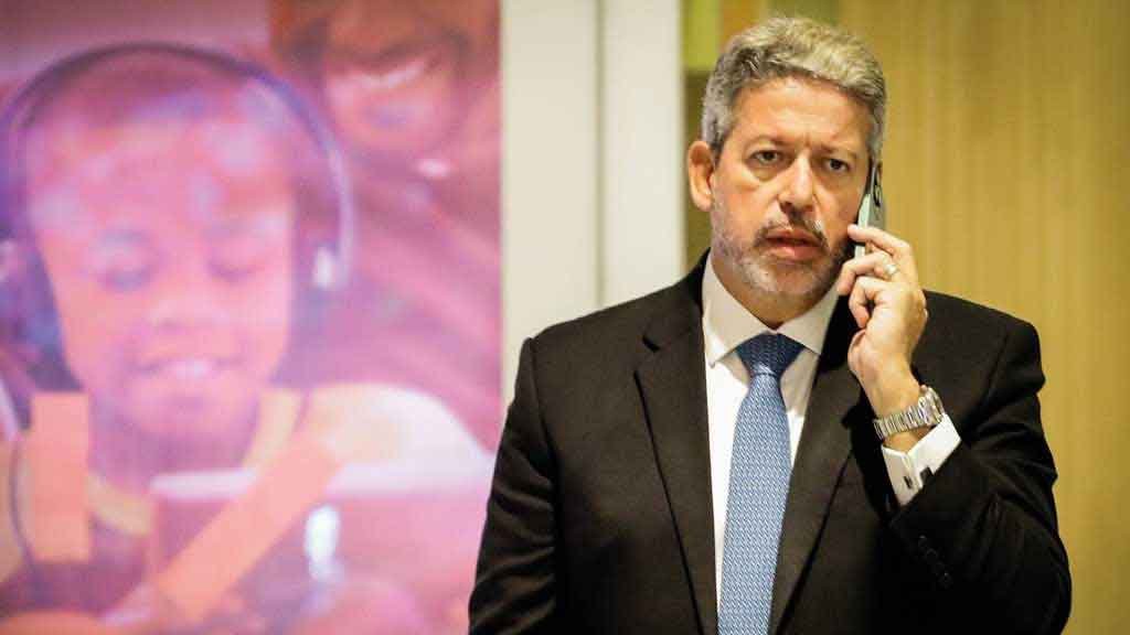Arthur Lira: nada passa sem o carimbo da Câmara (Crédito: Aloisio Mauricio)