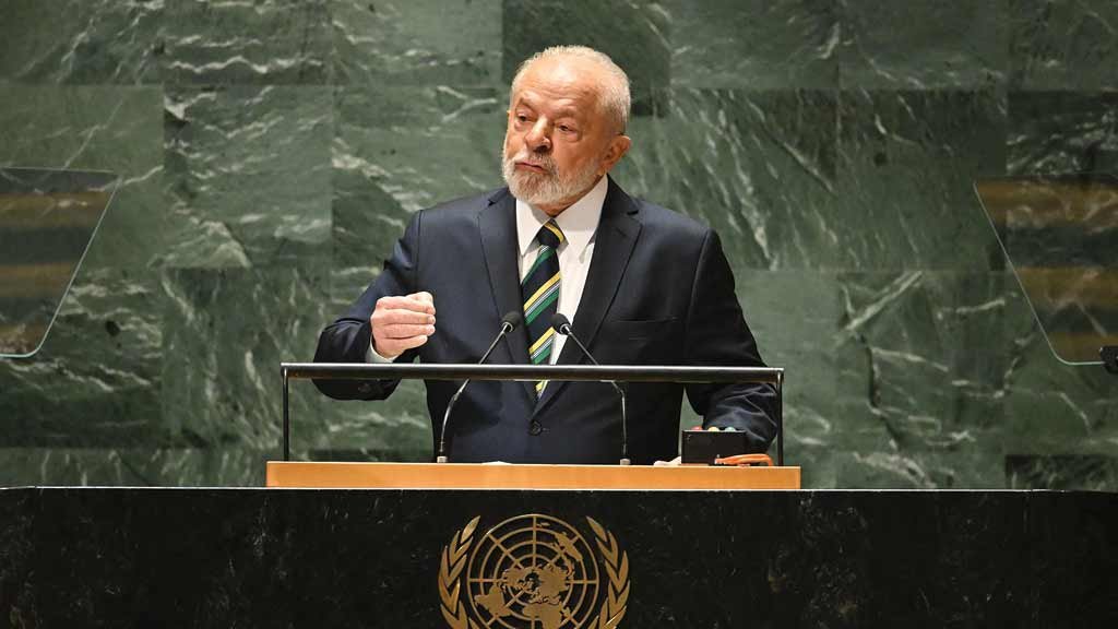 Carlos José Marques: "Lula encanta. Também pudera. Fala de igualdade social, de resgate dos fundamentos elementares da biodiversidade, do direito ao trabalho e a alimentos" (Crédito: Timothy A. Clary)