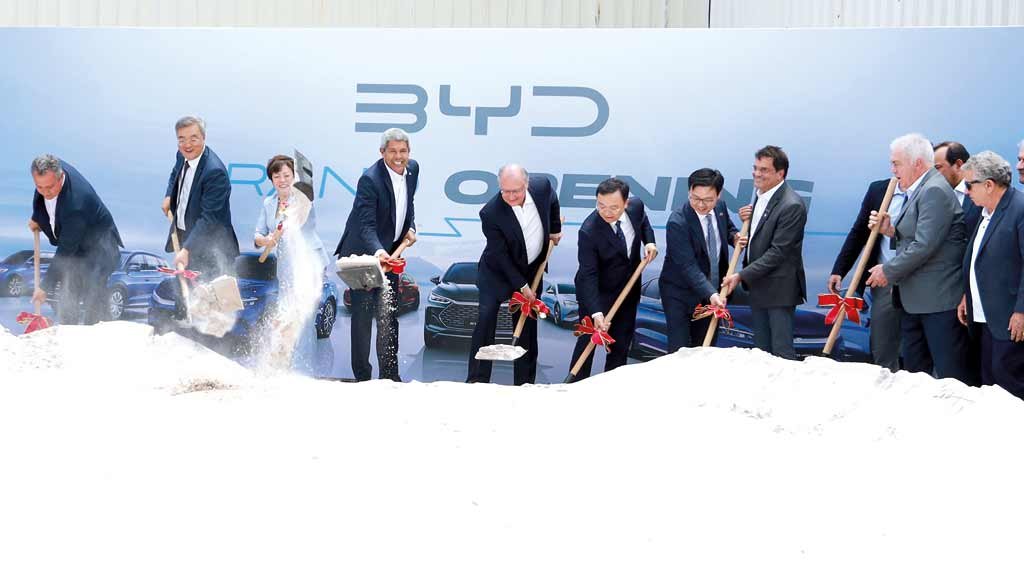 Inauguração da fábrica da BYD na Bahia: festa com autoridades, executivos, berimbau e capoeira (Crédito: Manu Dias)