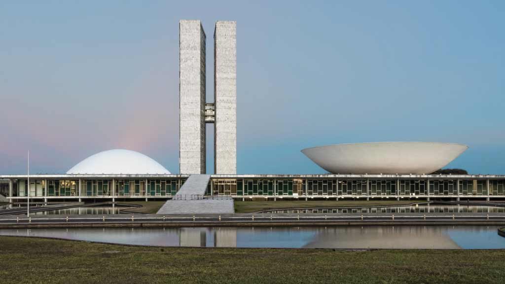 governo autoriza mexida no BNDES